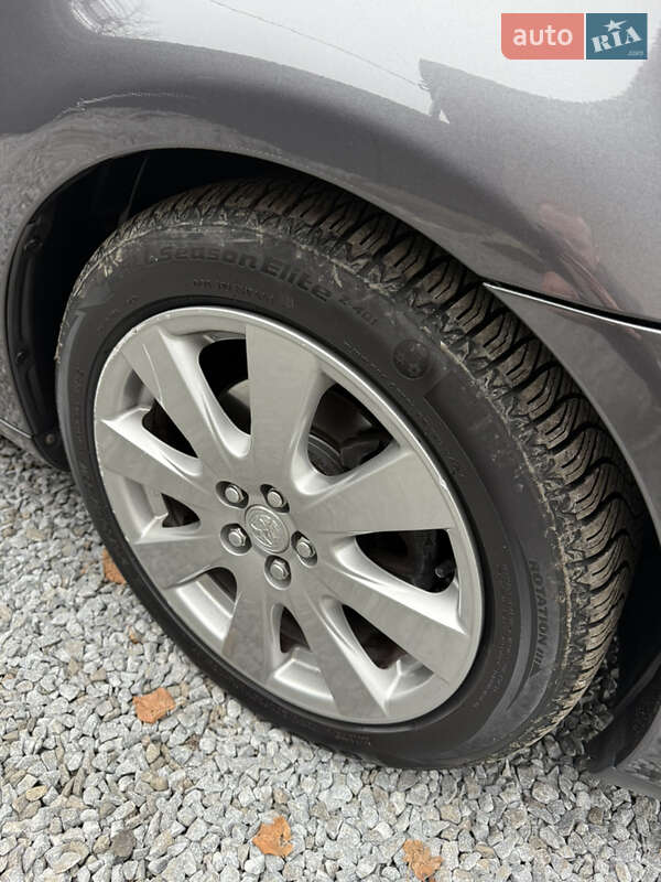 Универсал Toyota Avensis 2007 в Луцке