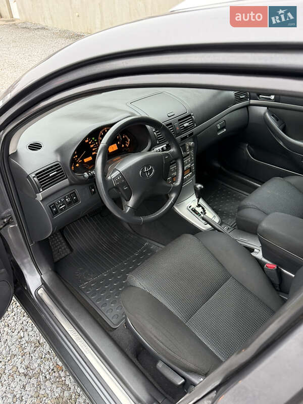 Универсал Toyota Avensis 2007 в Луцке