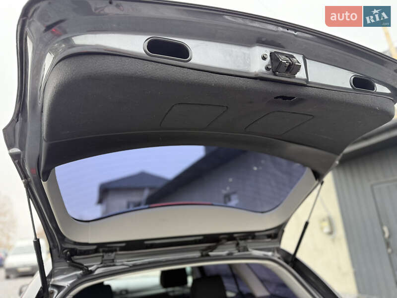 Универсал Toyota Avensis 2007 в Луцке