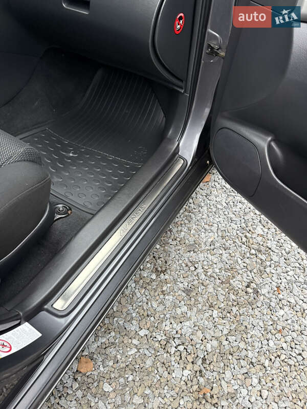 Универсал Toyota Avensis 2007 в Луцке