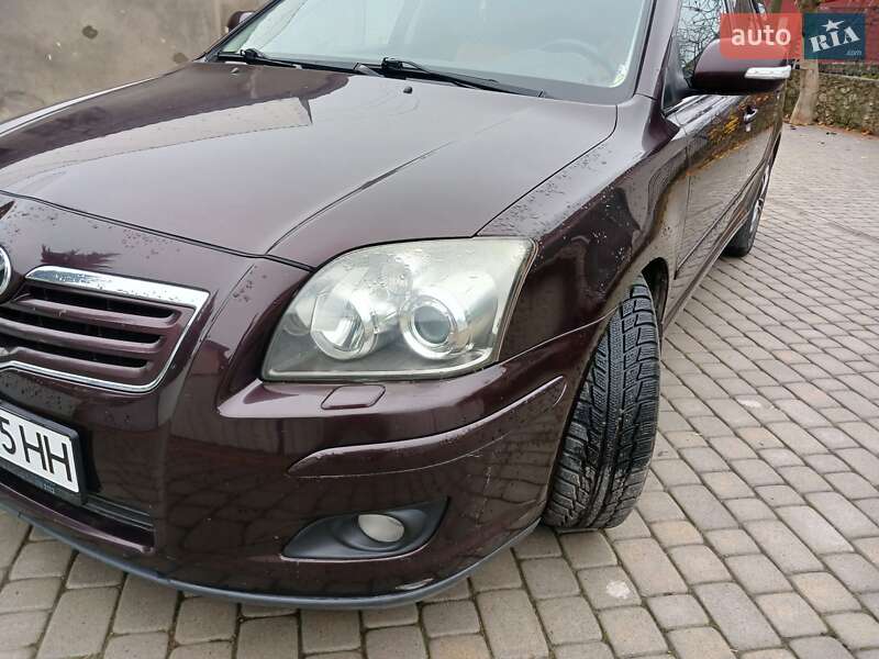 Универсал Toyota Avensis 2007 в Тернополе