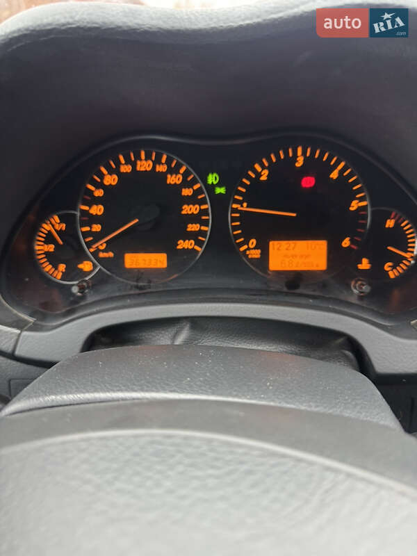 Универсал Toyota Avensis 2007 в Чернигове