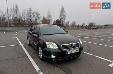 Седан Toyota Avensis 2005 в Киеве
