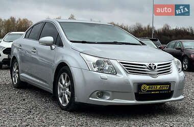 Седан Toyota Avensis 2008 в Львове
