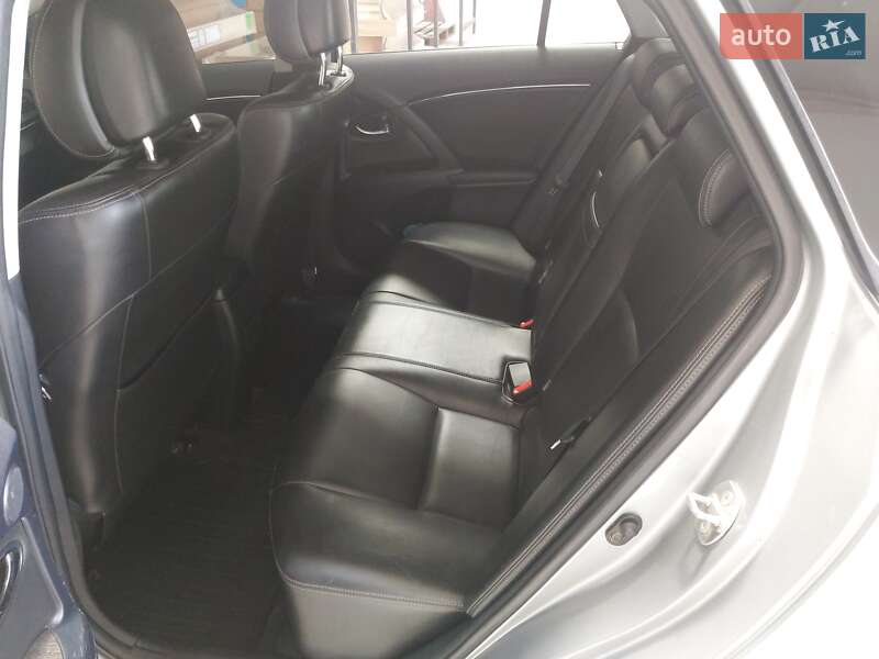 Универсал Toyota Avensis 2009 в Луцке