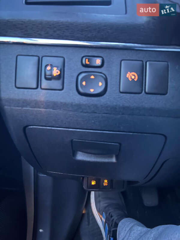 Универсал Toyota Avensis 2010 в Киеве фото 7 Универсал Toyota Avensis 2010 в Киеве