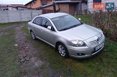 Седан Toyota Avensis 2008 в Рівному