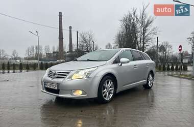 Универсал Toyota Avensis 2010 в Тернополе