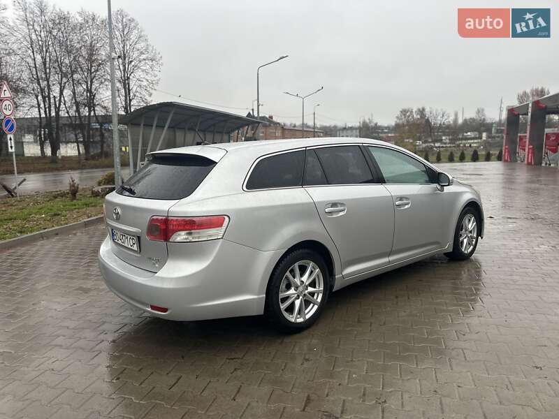 Универсал Toyota Avensis 2010 в Тернополе