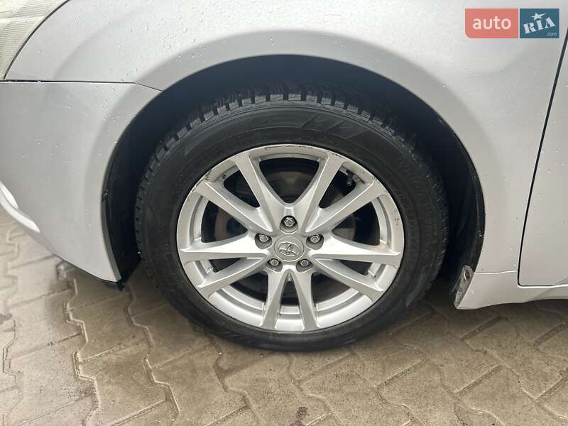 Универсал Toyota Avensis 2010 в Тернополе