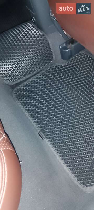 Ліфтбек Toyota Avensis 2007 в Умані фото 20 Ліфтбек Toyota Avensis 2007 в Умані