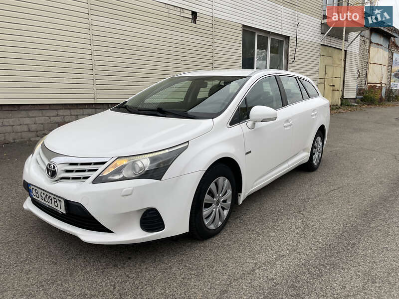 Универсал Toyota Avensis 2012 в Чернигове фото Универсал Toyota Avensis 2012 в Чернигове