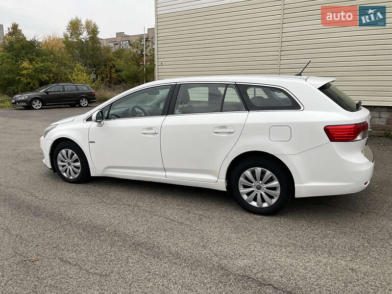 Универсал Toyota Avensis 2012 в Чернигове фото 3 Универсал Toyota Avensis 2012 в Чернигове