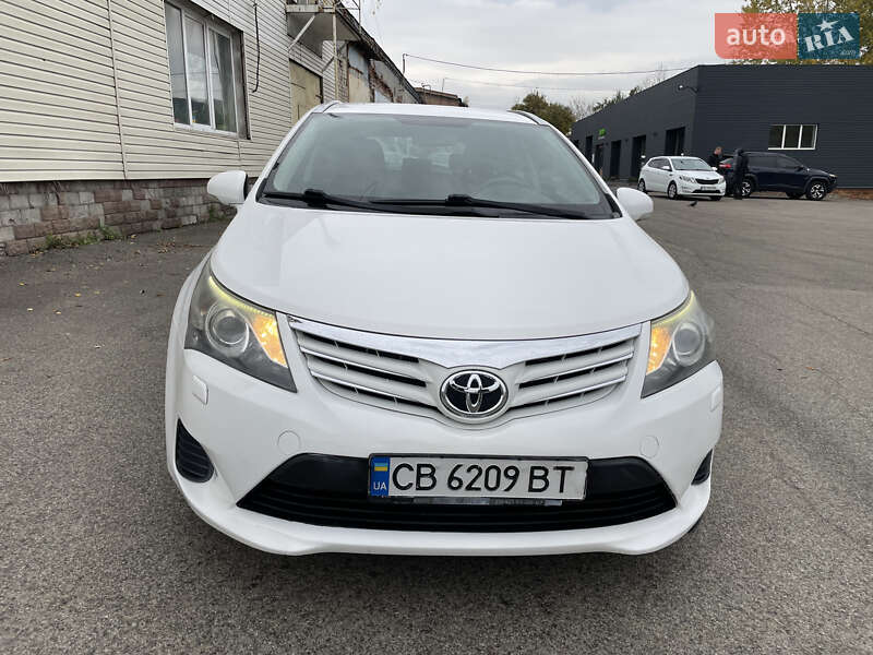 Универсал Toyota Avensis 2012 в Чернигове фото 4 Универсал Toyota Avensis 2012 в Чернигове