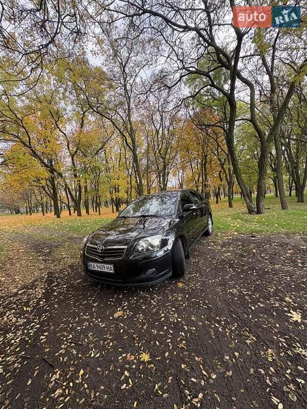 Ліфтбек Toyota Avensis 2008 в Кропивницькому фото 3 Ліфтбек Toyota Avensis 2008 в Кропивницькому