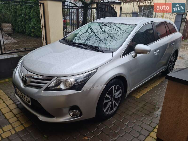 Toyota Avensis 2014