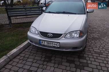 Універсал Toyota Avensis 2000 в Івано-Франківську