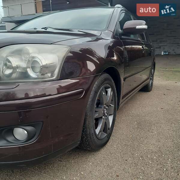 Универсал Toyota Avensis 2006 в Харькове