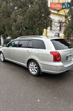 Універсал Toyota Avensis 2007 в Чернівцях