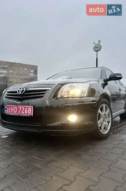 Универсал Toyota Avensis 2008 в Луцке