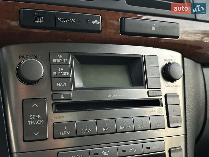 Седан Toyota Avensis 2007 в Одессе