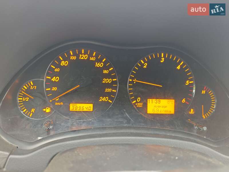 Универсал Toyota Avensis 2007 в Изюме