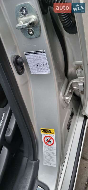 Седан Toyota Avensis 2006 в Черкассах