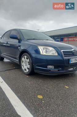 Лифтбек Toyota Avensis 2004 в Киеве