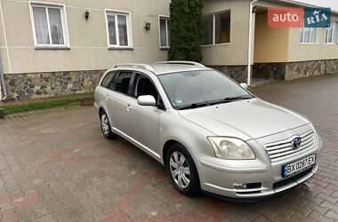 Універсал Toyota Avensis 2004 в Дунаївцях