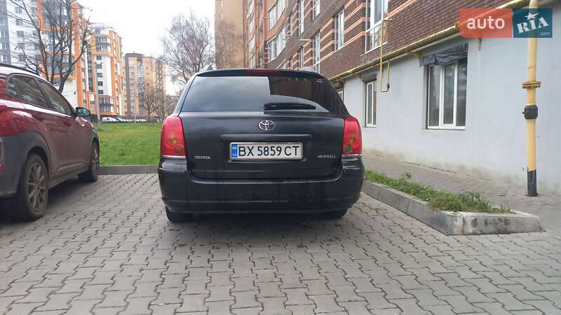 Универсал Toyota Avensis 2003 в Хмельницком