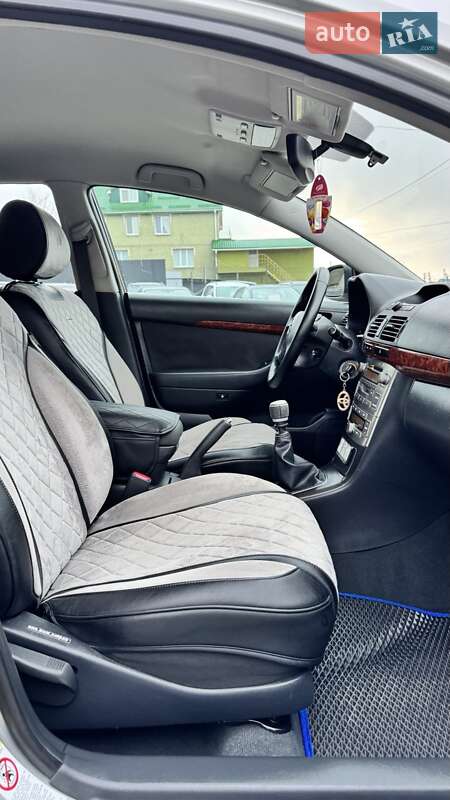 Седан Toyota Avensis 2006 в Кропивницком фото 16 Седан Toyota Avensis 2006 в Кропивницком