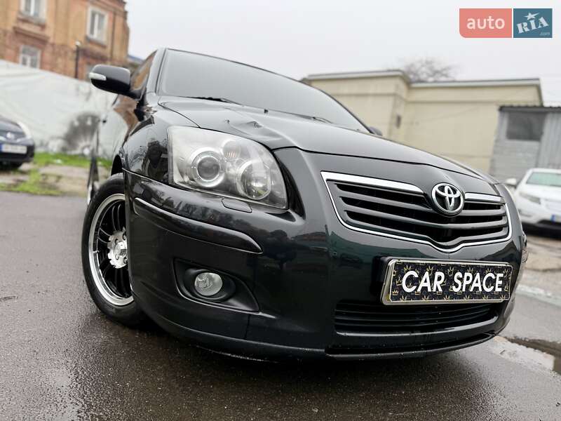 Седан Toyota Avensis 2007 в Одесі