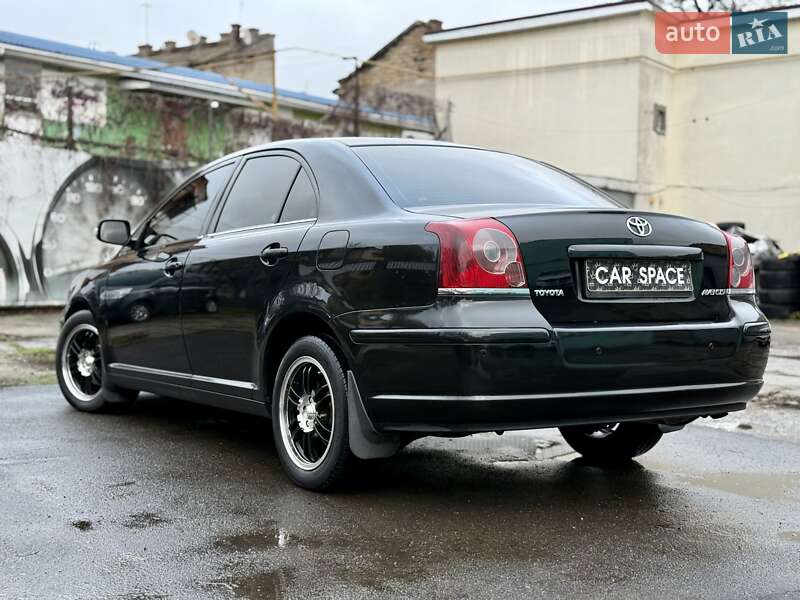 Седан Toyota Avensis 2007 в Одесі