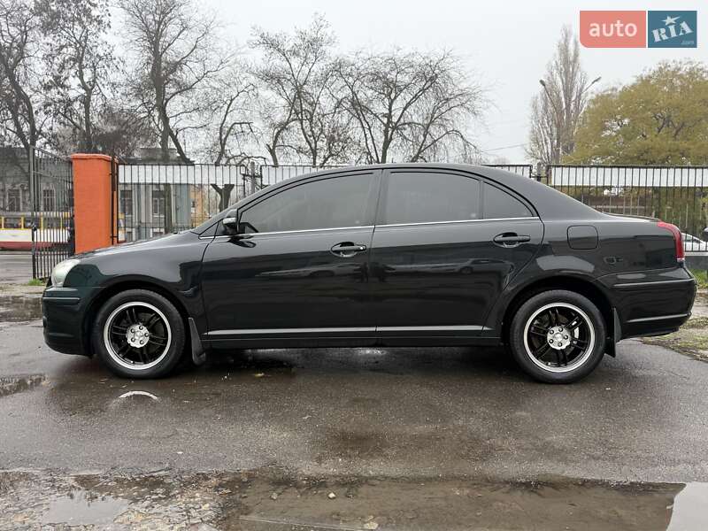 Седан Toyota Avensis 2007 в Одесі