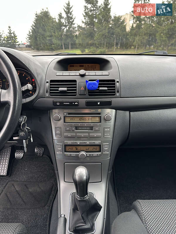 Универсал Toyota Avensis 2005 в Тернополе