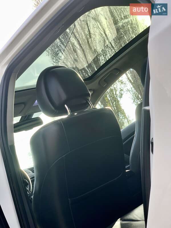 Универсал Toyota Avensis 2009 в Одессе