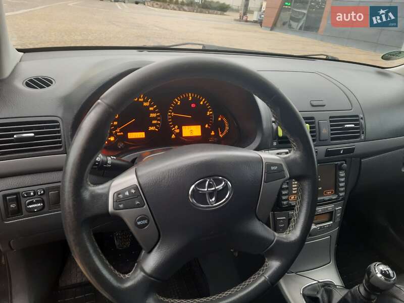 Универсал Toyota Avensis 2008 в Подволочиске