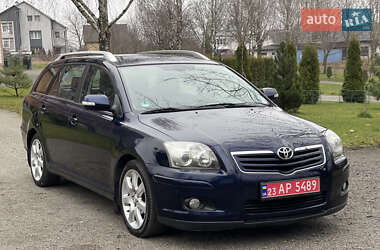 Універсал Toyota Avensis 2006 в Хмельницькому