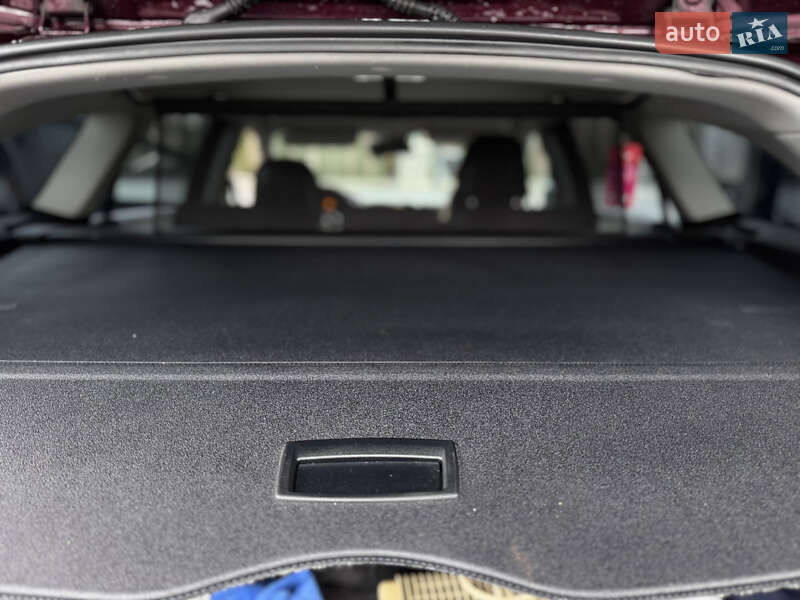 Универсал Toyota Avensis 2012 в Ивано-Франковске