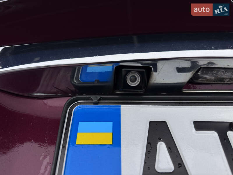 Универсал Toyota Avensis 2012 в Ивано-Франковске