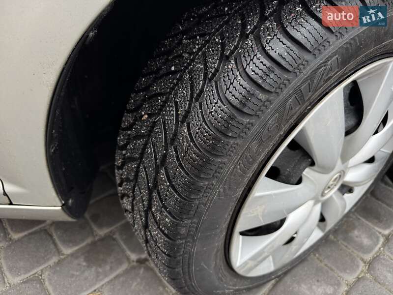 Универсал Toyota Avensis 2007 в Виннице