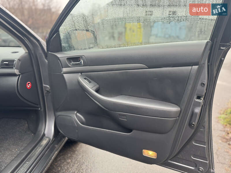 Универсал Toyota Avensis 2008 в Виннице