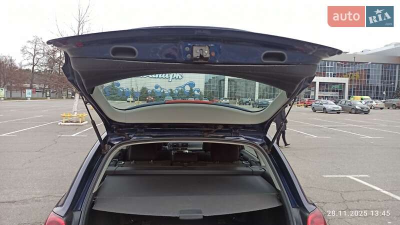 Универсал Toyota Avensis 2006 в Броварах