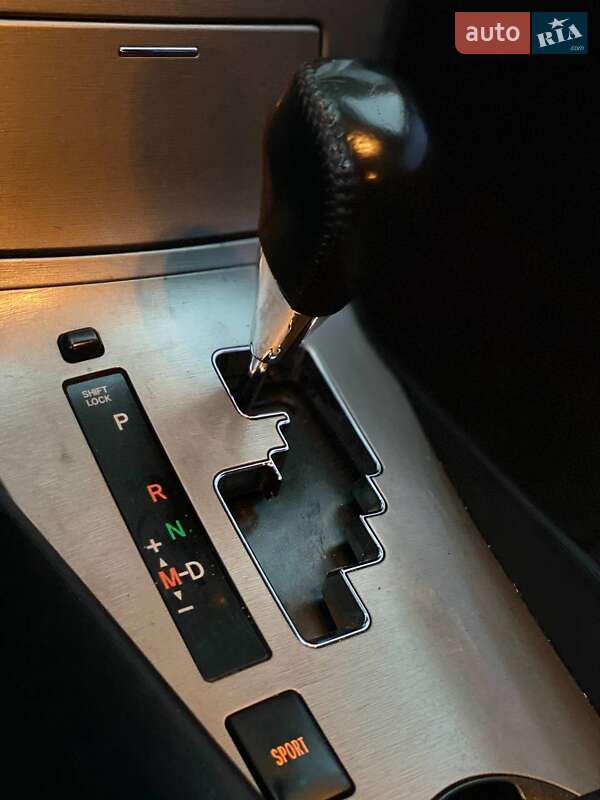 Універсал Toyota Avensis 2011 в Києві