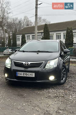 Универсал Toyota Avensis 2010 в Умани