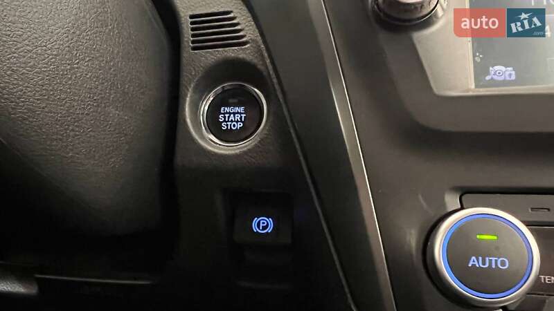 Універсал Toyota Avensis 2016 в Ужгороді фото 24 Універсал Toyota Avensis 2016 в Ужгороді