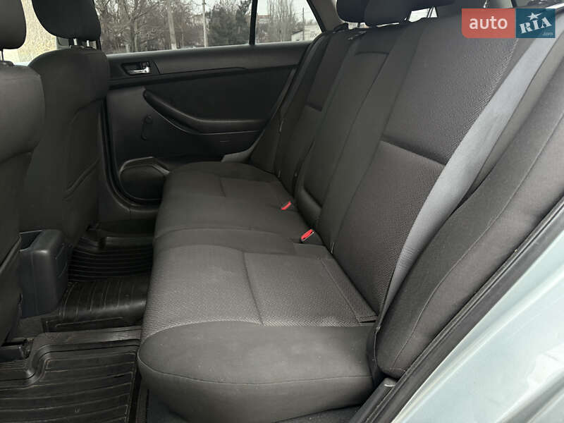 Универсал Toyota Avensis 2008 в Николаеве фото 8 Универсал Toyota Avensis 2008 в Николаеве