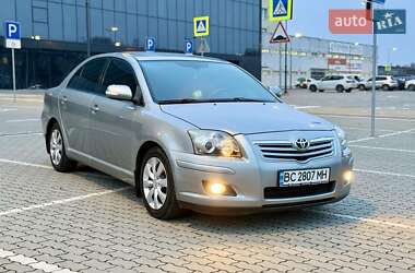 Седан Toyota Avensis 2008 в Львове