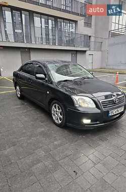 Седан Toyota Avensis 2004 в Львові