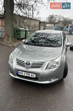 Седан Toyota Avensis 2010 в Одессе
